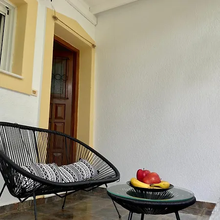 Olive Nest Apartman Parászporosz